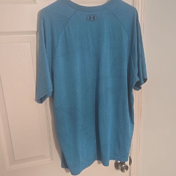 Under Armour Men's Blue Shirt - Picture 5 of 5